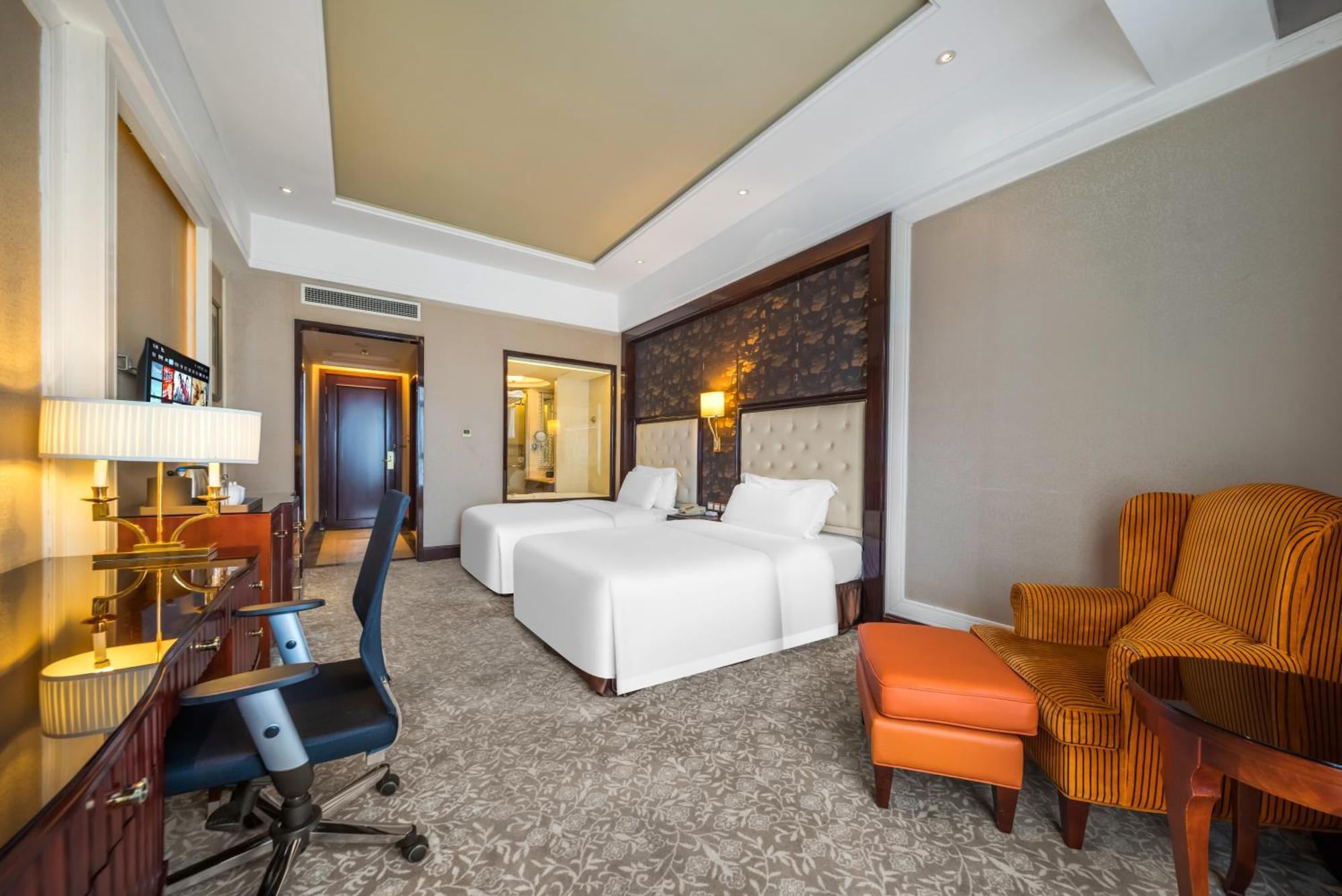 Wyndham Grand Plaza Royale Palace Chengdu Esterno foto
