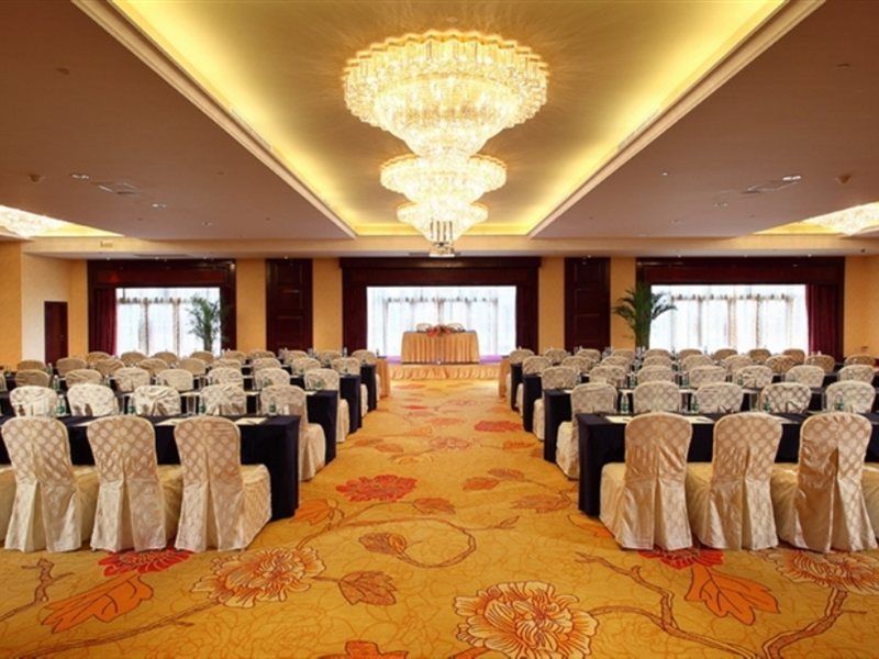Wyndham Grand Plaza Royale Palace Chengdu Esterno foto